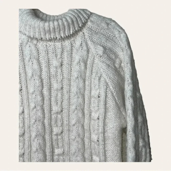 A NEW DAY TURTLE NECK SWEATER LONG SLEEVE CABLE KNITTED SIZE MEDIUM - Picture 3 of 12